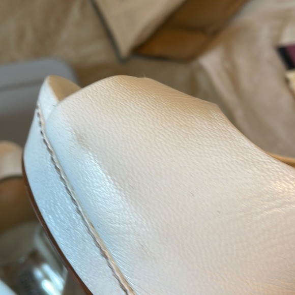 White platform heels - Picture 3 of 9